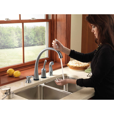 Delta Arctic Stainless Finish Pilar Single Handle Kitchen Faucet with Touch2O Technology and Side Spray and Deck Mount Soap Dispenser Package D070CR